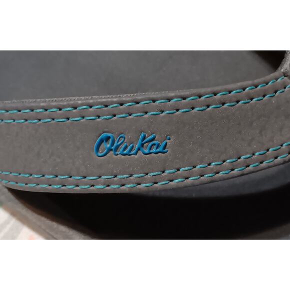 Olukai Boys Youth Ohana Sandals Size 8 Gray Sandals Great Condition Slip On - Picture 2 of 11